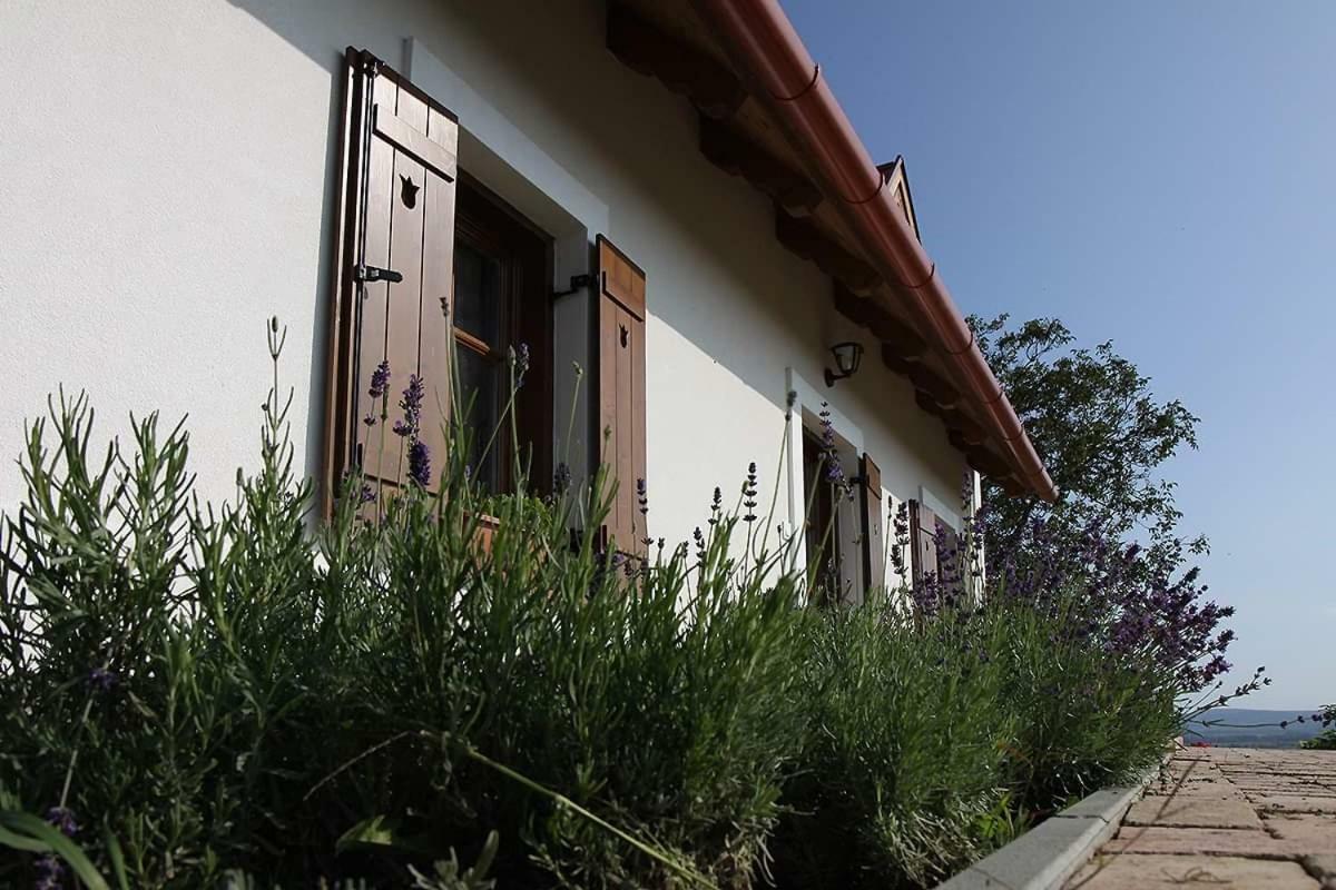 Casa Beata Lesencetomaj Exterior foto